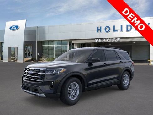 New 2026 Ford Explorer Active w/ Active Comfort Package image 1