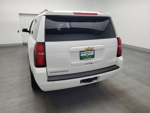 Used 2020 Chevrolet Suburban LT image 6