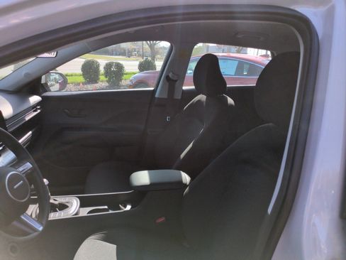 New 2026 Hyundai Kona SE FWD image 16