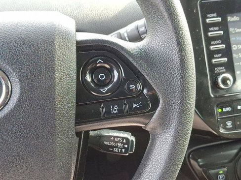 Certified 2022 Toyota Prius LE FWD image 20