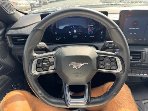 Used 2024 Ford Mustang GT RWD image 14