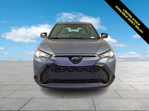 Used 2025 Toyota Corolla Cross AWD Hybrid image 3