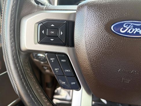 Used 2018 Ford F150 King Ranch image 14