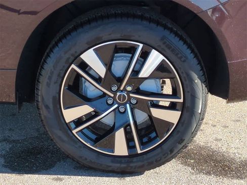 New 2026 Volvo XC60 B5 Plus w/ Protection Package Premier image 13