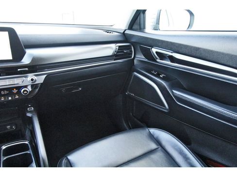 Used 2025 Kia Telluride S image 10