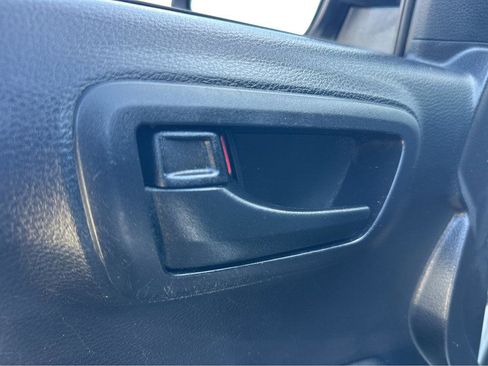 Used 2020 Toyota Tacoma SR image 32