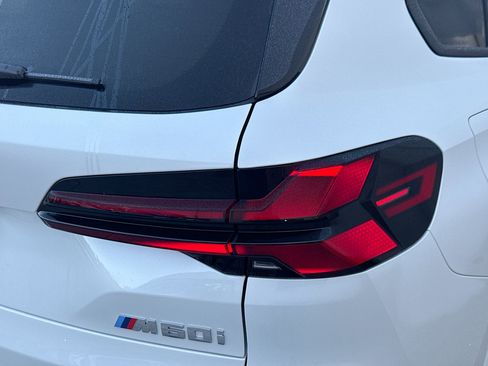 Used 2025 BMW X5 M60i w/ Climate Comfort Package image 29