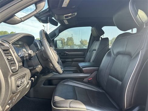 Used 2022 RAM 1500 Limited w/ Body Color Bumper Group image 9
