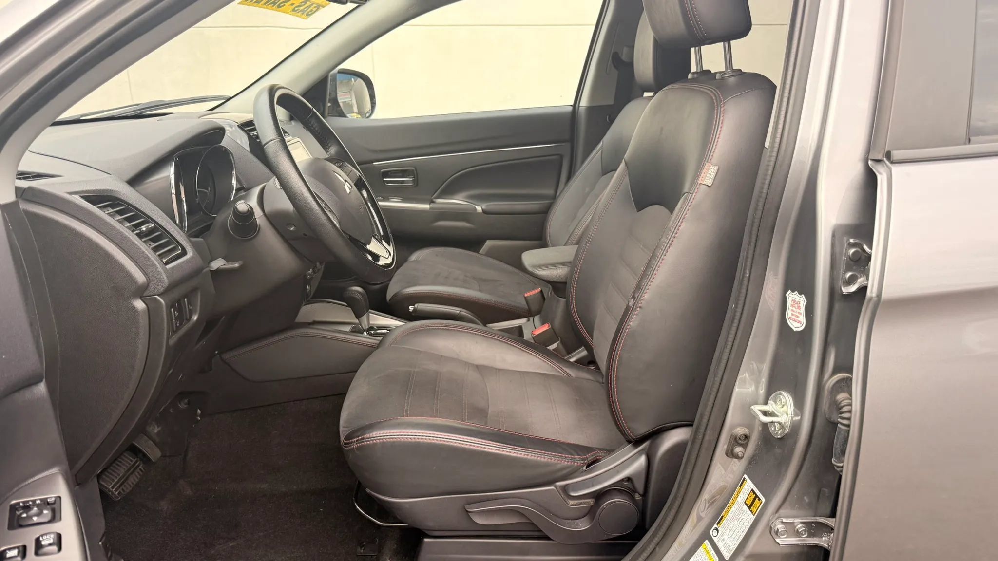 Used 2024 Mitsubishi Outlander Sport SE AWD/4WD image 12