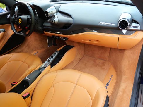 Used 2022 Ferrari F8 Tributo RWD image 22