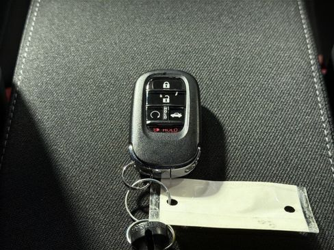 Used 2025 Honda Civic Sport image 32