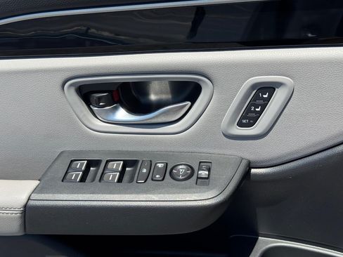 Certified 2025 Honda Pilot Touring image 40