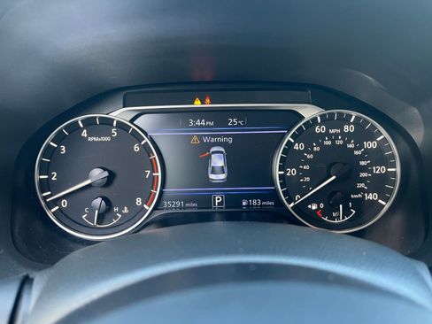 Used 2025 Nissan Altima 2.5 SV FWD image 39