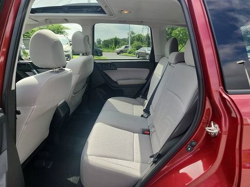Used 2018 Subaru Forester 2.5i Premium w/ All-Weather Package AWD/4WD image 10