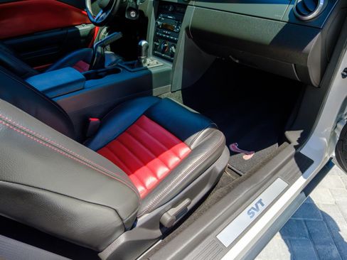 Used 2007 Ford Mustang Shelby GT500 RWD image 30