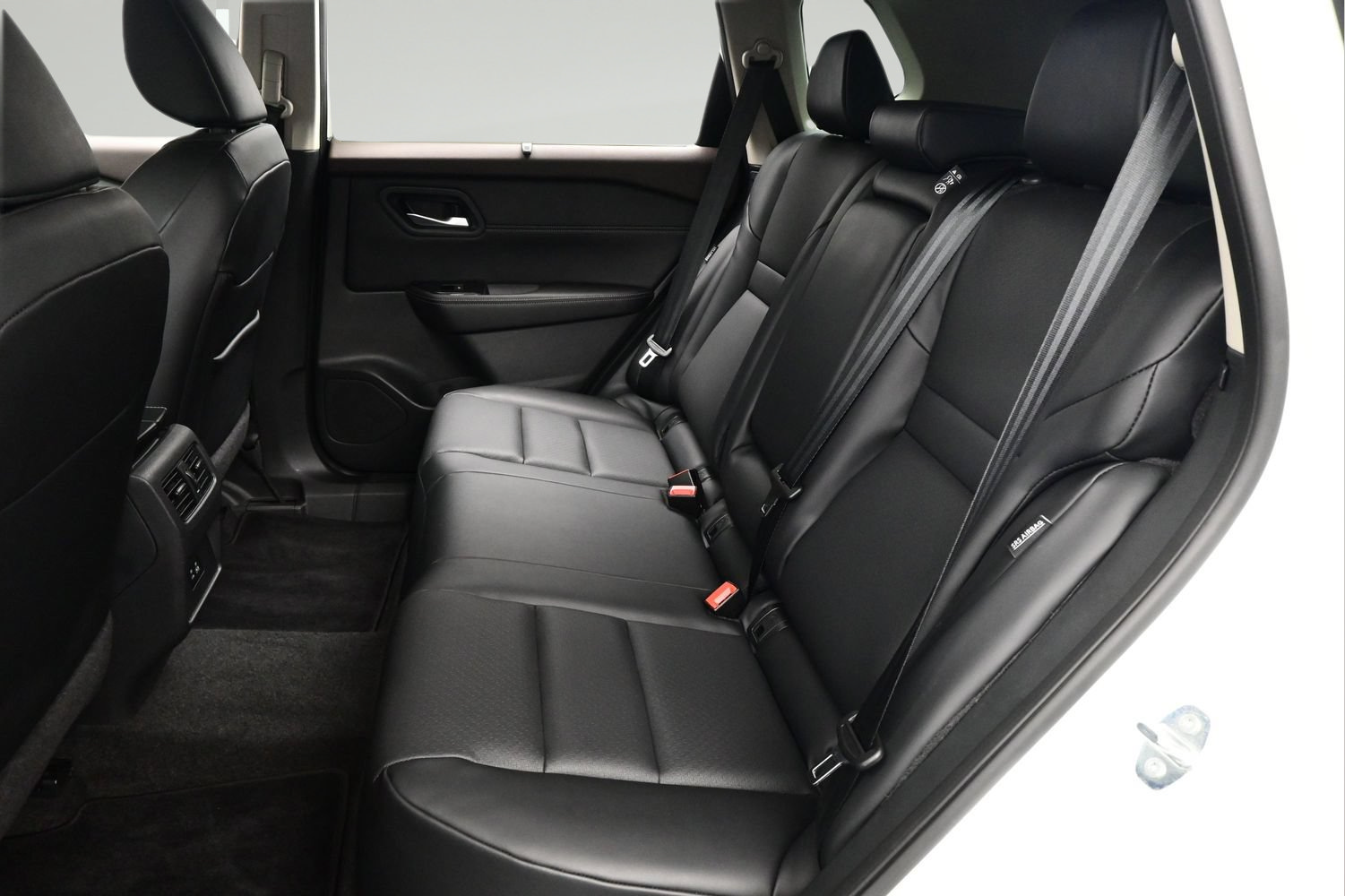 Certified 2023 Nissan Rogue SV w/ SV Premium B Package FWD image 11