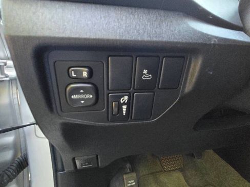 Used 2012 Toyota Prius Four w/ Deluxe Solar Roof Pkg FWD image 24