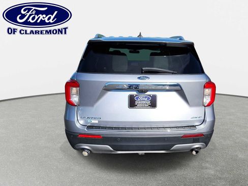 Used 2022 Ford Explorer Limited w/ Equipment Group 301A AWD/4WD image 17