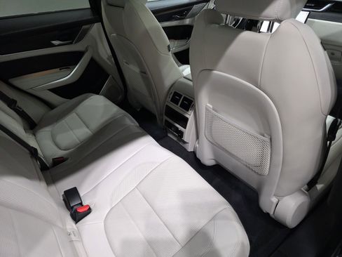 New 2026 Jaguar F-PACE R-Dynamic S image 21