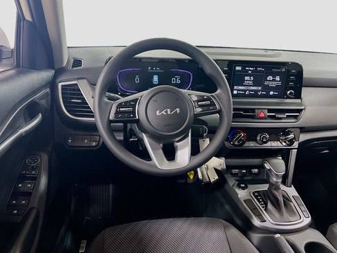 New 2026 Kia Seltos LX image 20