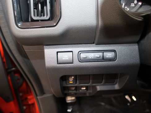 Used 2025 Nissan Frontier PRO-4X w/ Interior Protection Package AWD/4WD image 36