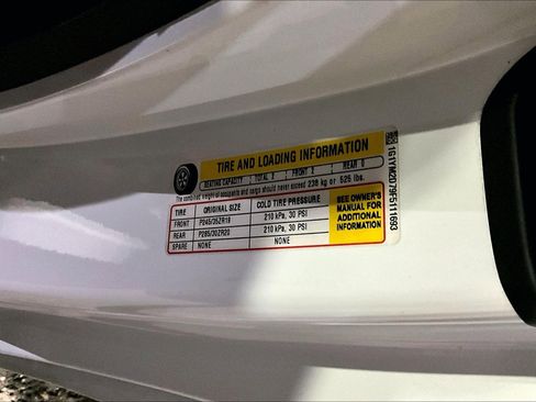 Used 2015 Chevrolet Corvette Z51 3LT w/ 3LT Preferred Equipment Group image 32