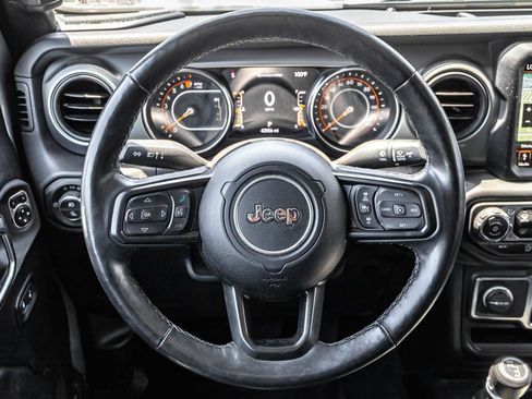 Used 2021 Jeep Gladiator Sport AWD/4WD image 12