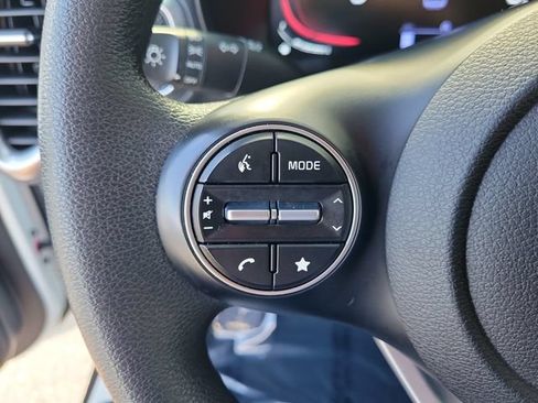 Used 2024 Kia Soul LX w/ Option Group 015 FWD image 16