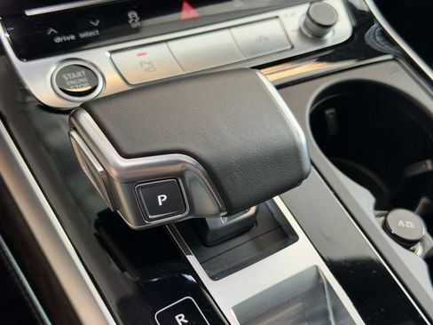 Used 2026 Audi Q8 Premium Plus AWD/4WD image 32