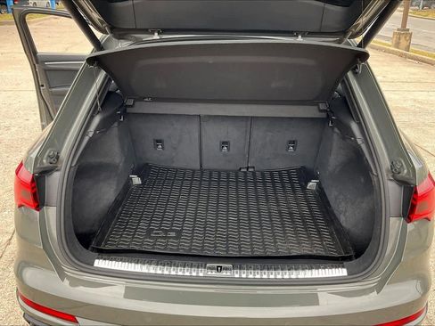 Used 2022 Audi Q3 2.0T Premium Plus w/ Premium Plus Package image 33