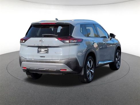 Used 2021 Nissan Rogue SL w/ Premium Package image 5