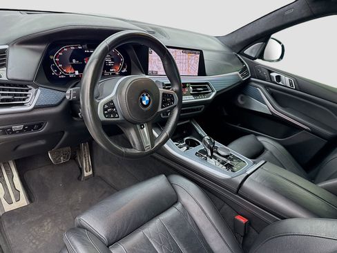 Used 2020 BMW X5 M50i w/ Executive Package image 7