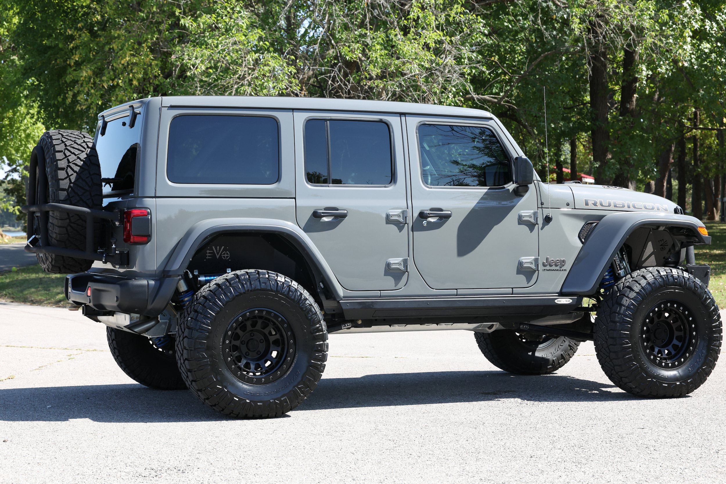 Used 2023 Jeep Wrangler Unlimited Rubicon 392 w/ Trailer Tow Package AWD/4WD image 8
