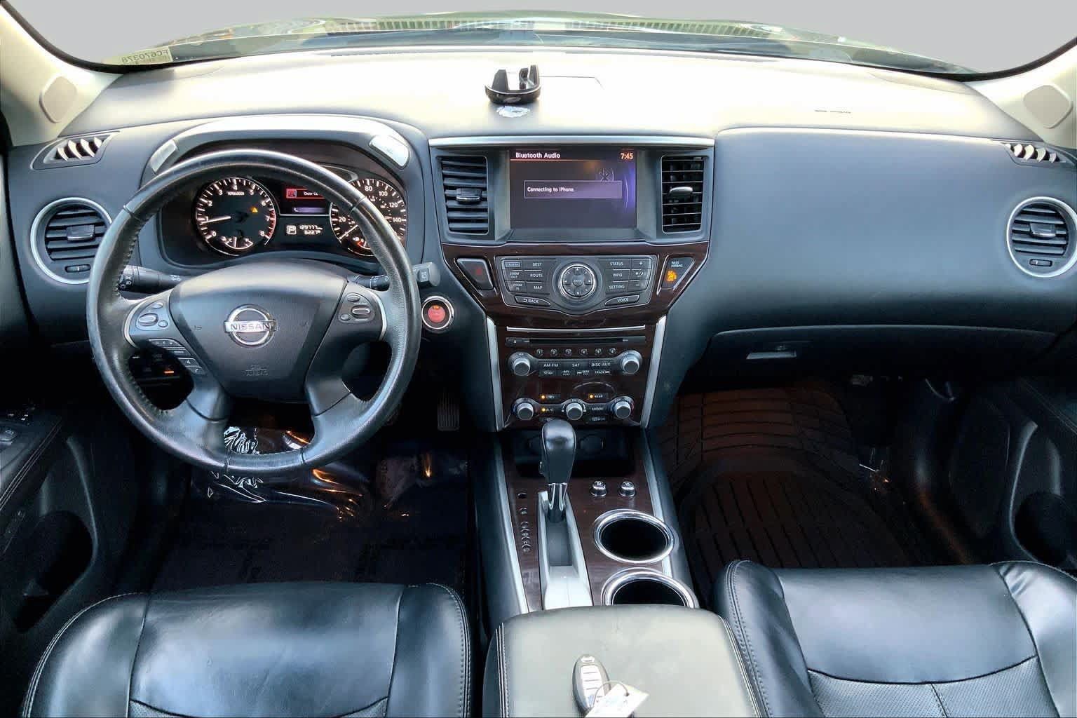 Used 2015 Nissan Pathfinder Platinum w/ Cargo Package FWD image 15