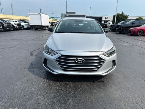 Used 2018 Hyundai Elantra SEL FWD image 3