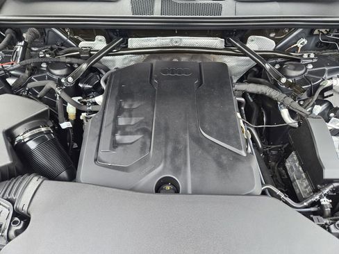 Certified 2025 Audi Q5 Premium Plus w/ Premium Plus image 39