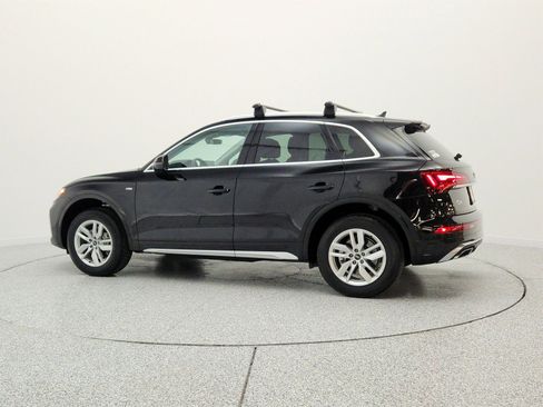 Used 2023 Audi Q5 2.0T Premium w/ Convenience Package AWD/4WD image 8