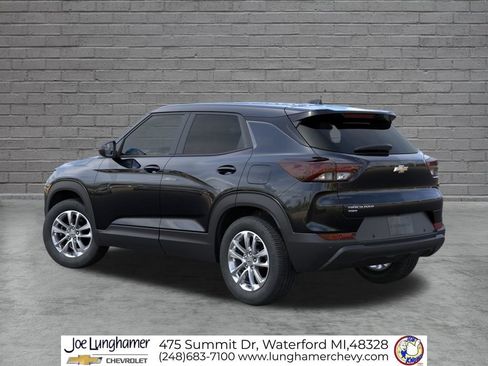 New 2026 Chevrolet TrailBlazer LS w/ LS Convenience Package AWD/4WD image 3