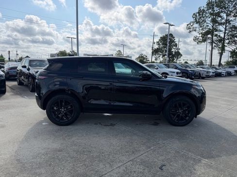 Used 2025 Land Rover Range Rover Evoque S AWD/4WD image 4