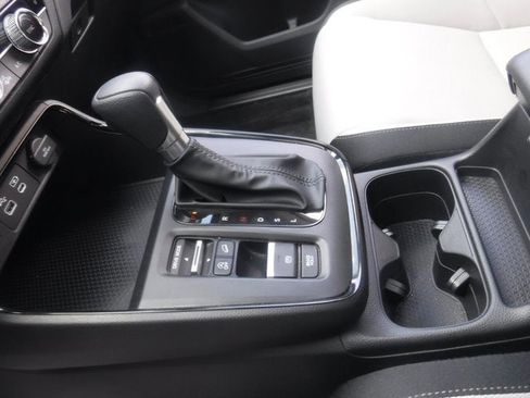 Used 2024 Honda CR-V EX image 18