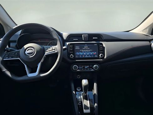 Used 2024 Nissan Versa SR w/ Trunk Package image 20