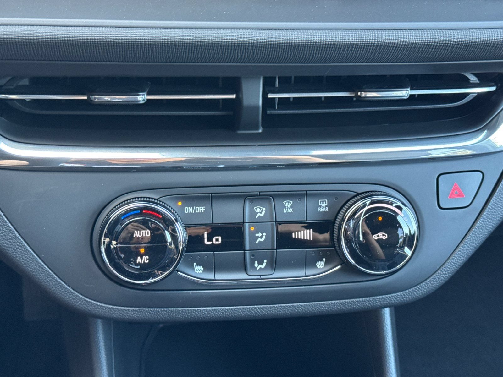 New 2026 Buick Envista Sport Touring w/ Convenience I Package FWD image 20