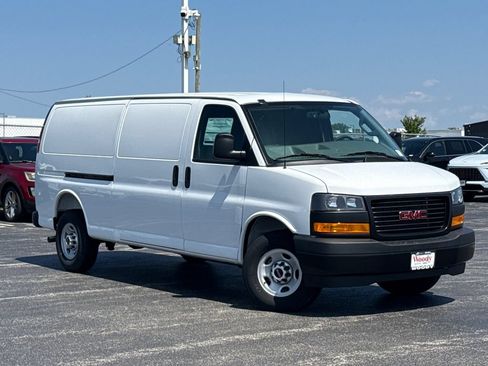 New 2026 GMC Savana 2500 Extended w/ Driver Convenience Package RWD image 2