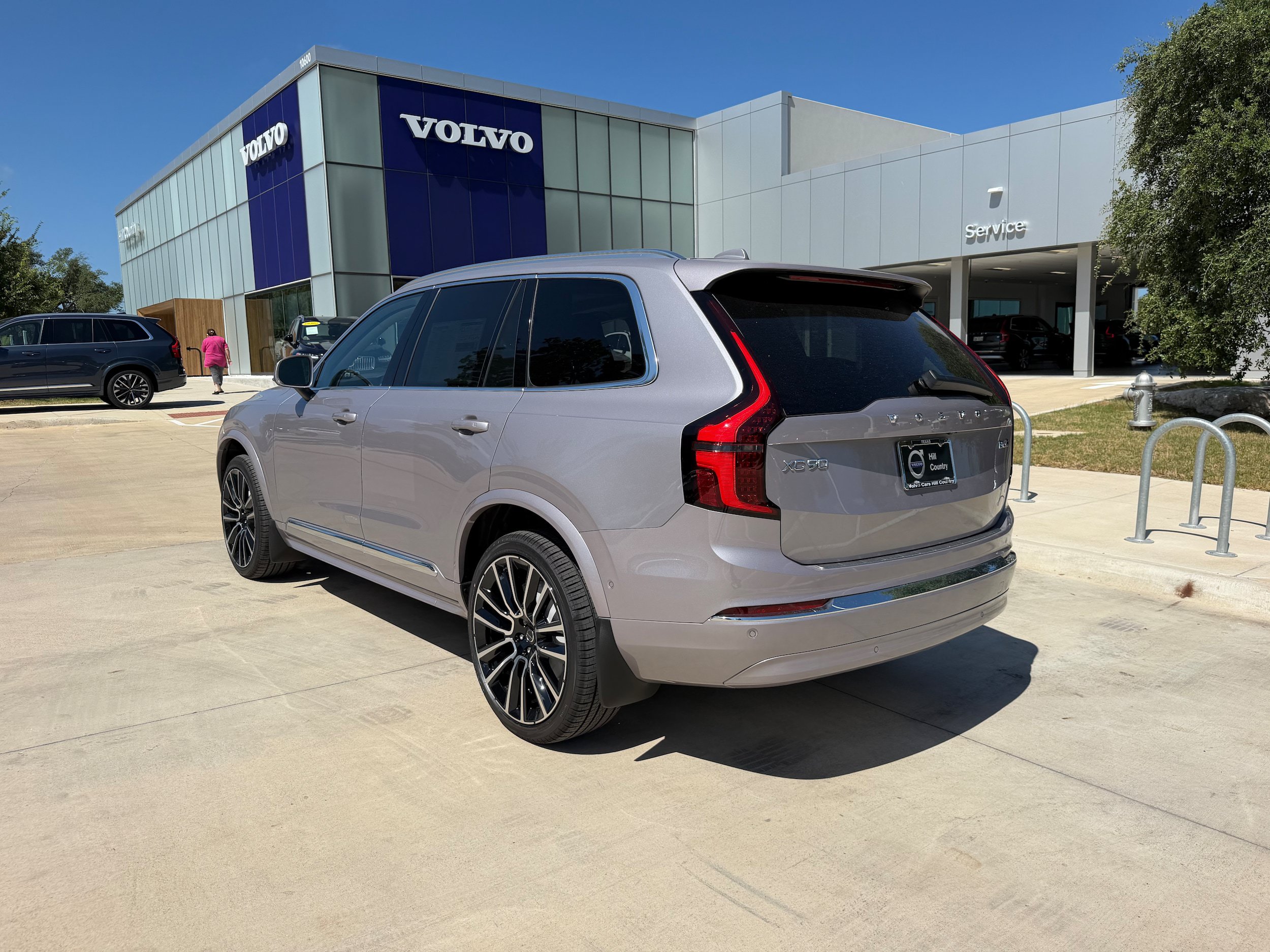 New 2026 Volvo XC90 B6 Plus w/ Protection Package Premier AWD/4WD image 4
