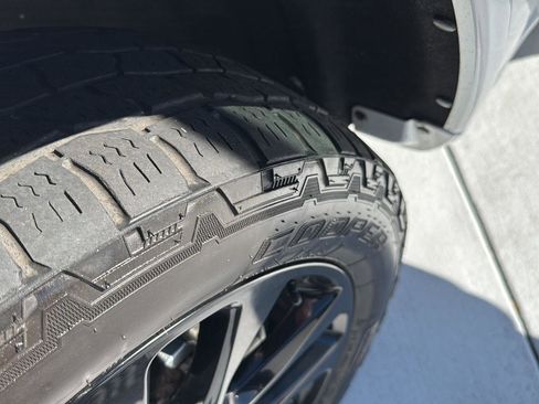 Used 2019 Jeep Grand Cherokee Altitude image 36