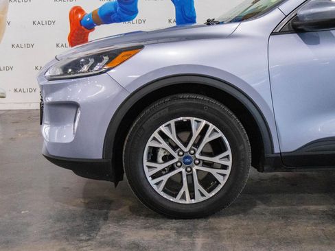 Used 2022 Ford Escape SEL w/ Technology Package image 17