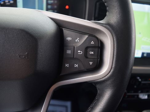 Used 2024 Ford Bronco Wildtrak image 5