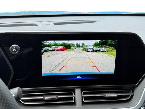 New 2026 Chevrolet Trax RS w/ Sunroof Package FWD image 15
