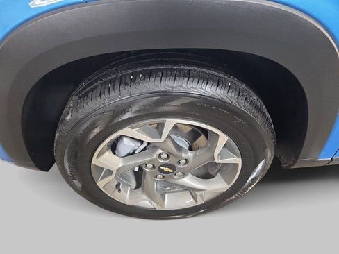 New 2026 Chevrolet Trax LT w/ Sunroof Package image 31