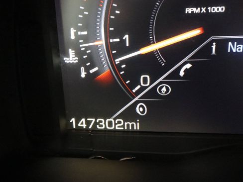 Used 2015 Cadillac Escalade Premium AWD/4WD image 18